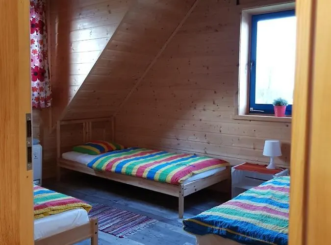 Dom Nad Morzem Witome بيت للعطل *