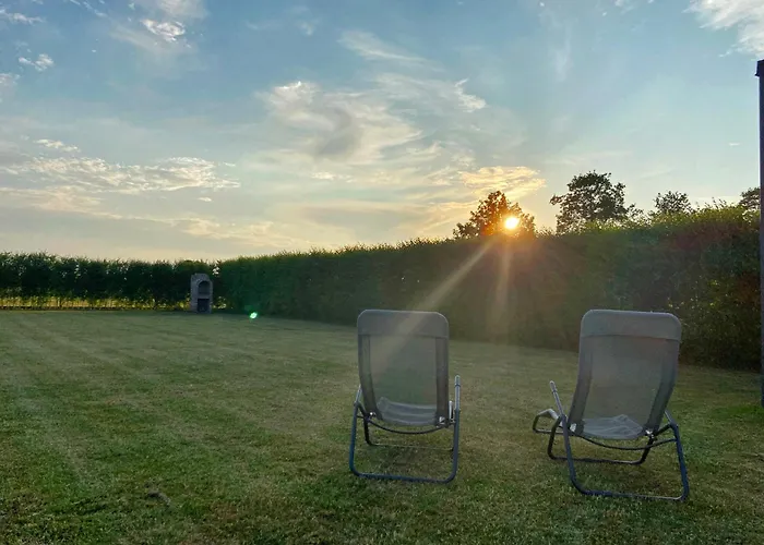 Dom Nad Morzem Witome بيت للعطل *