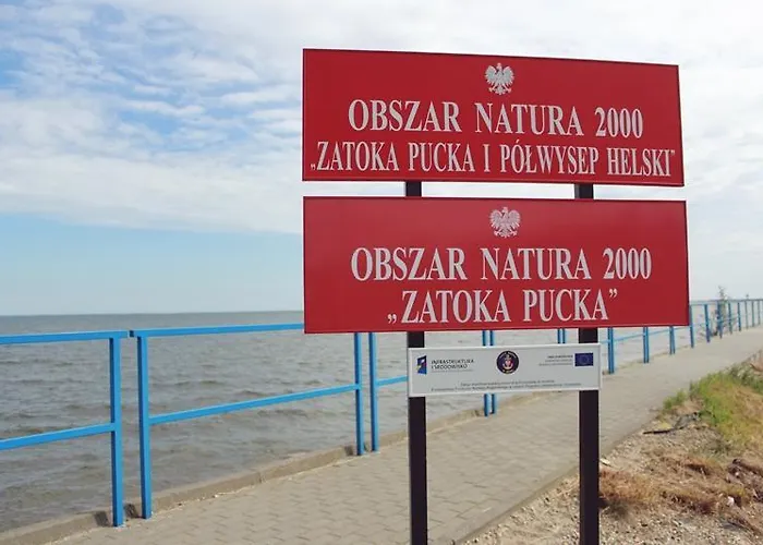 Dom Nad Morzem Witome بيت للعطل *