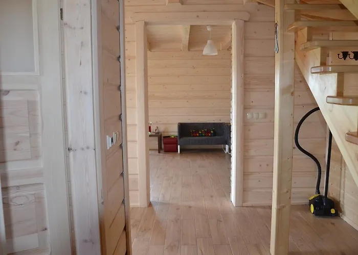 Dom Nad Morzem Witome بيت للعطل