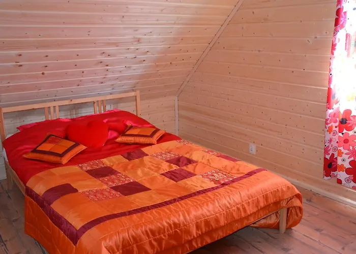 Dom Nad Morzem Witome بيت للعطل *